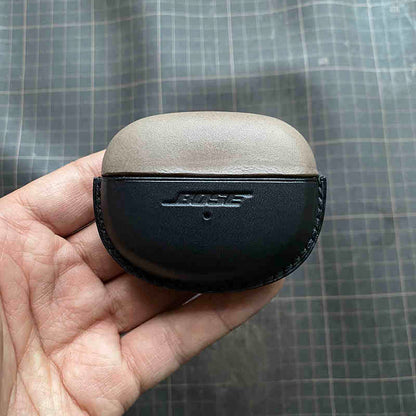 customized-handcraft-vegetable-tanned-genuine-leather-wireless-earbuds-case-for-Bose-quitecomfort-ultra-grey-black